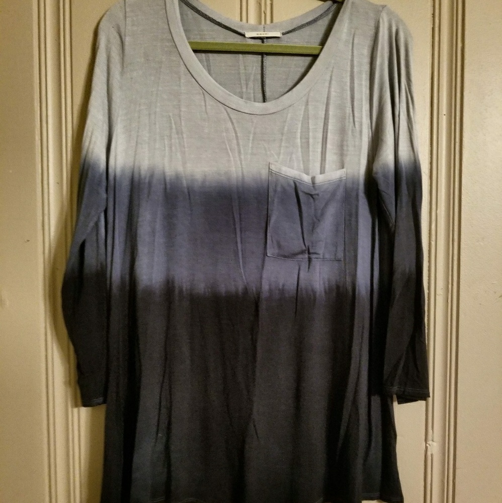 Easel tie dye tunic